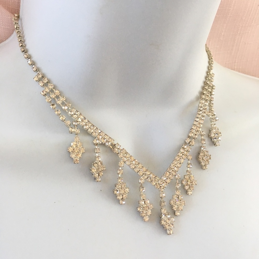 Rhinestone Choker Necklace - Picture 4 of 7